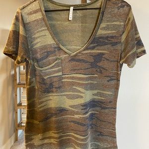 Camouflage V-neck